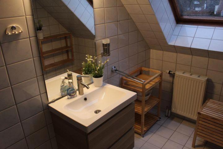 Ferienwohnung-Nils-Holgerson-Mit-Balkon-Zwischen-Strand-Wald-Wiese-Im-Suedosten-Der-Insel-Ruegen Gustow  Ngoại thất bức ảnh